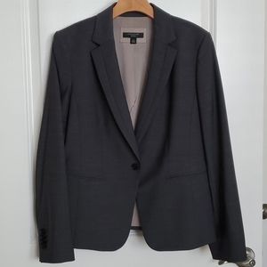 Tailored suit jacket